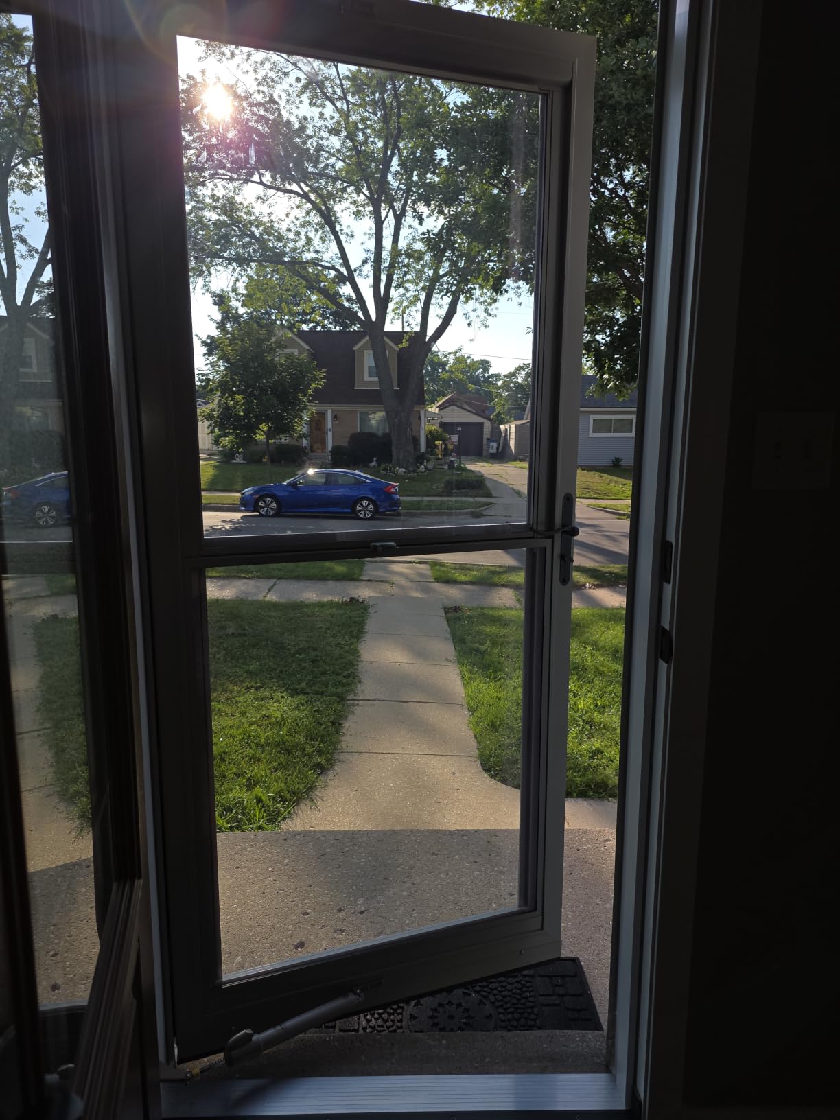 LARSON 80 Split Fullview with Low-E Glass 32-in. White Storm Door customer photo 2