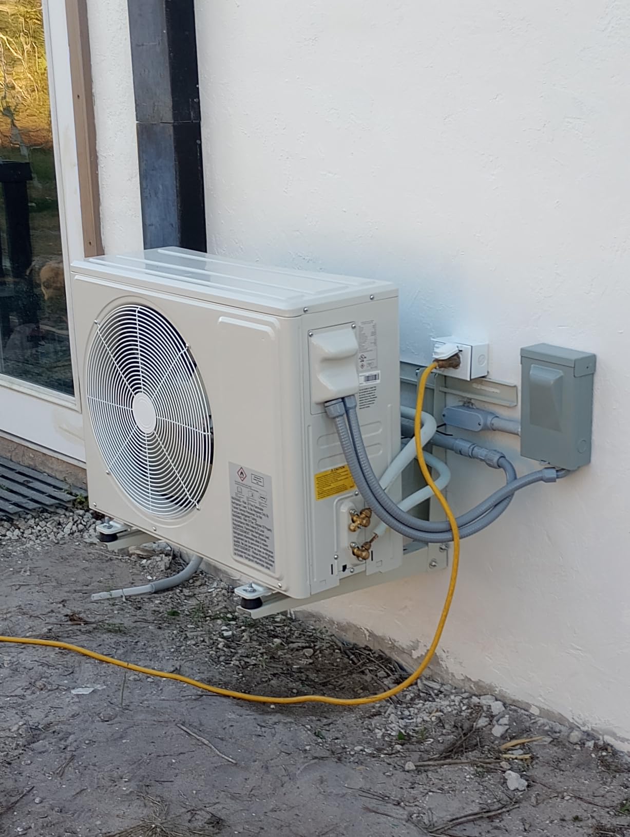 Mountman 12000 BTU Mini Split AC/Heating System,19 SEER2 110/120V Energy Efficient Ductless Inverter System,Cools Up to 750 Sq.Ft with Pre-Charged Condenser,Heat Pump & Installation Kits customer photo 1