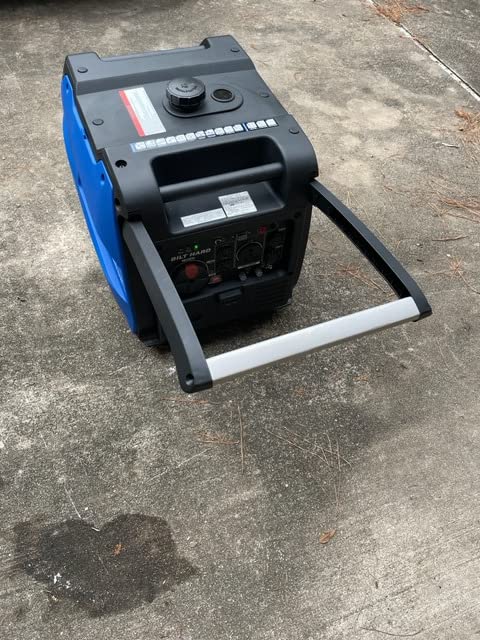 BILT HARD Gas Generator 2500W, 80cc 4 Stroke Quiet Inverter Generator with CO Sensor, Parallel Ready,120V AC Duplex Receptacle and 12V DC Output, Outdoor Generators for Camping, Home Use, 49-State customer photo 2