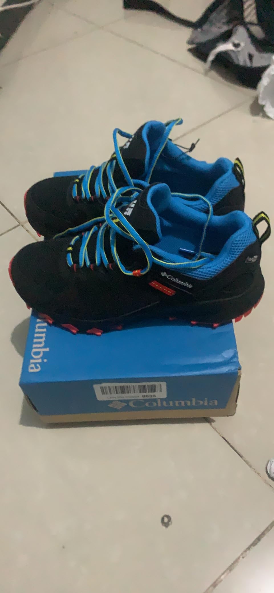Columbia Men's Peakfreak II Outdry Trail Shoes customer photo 2