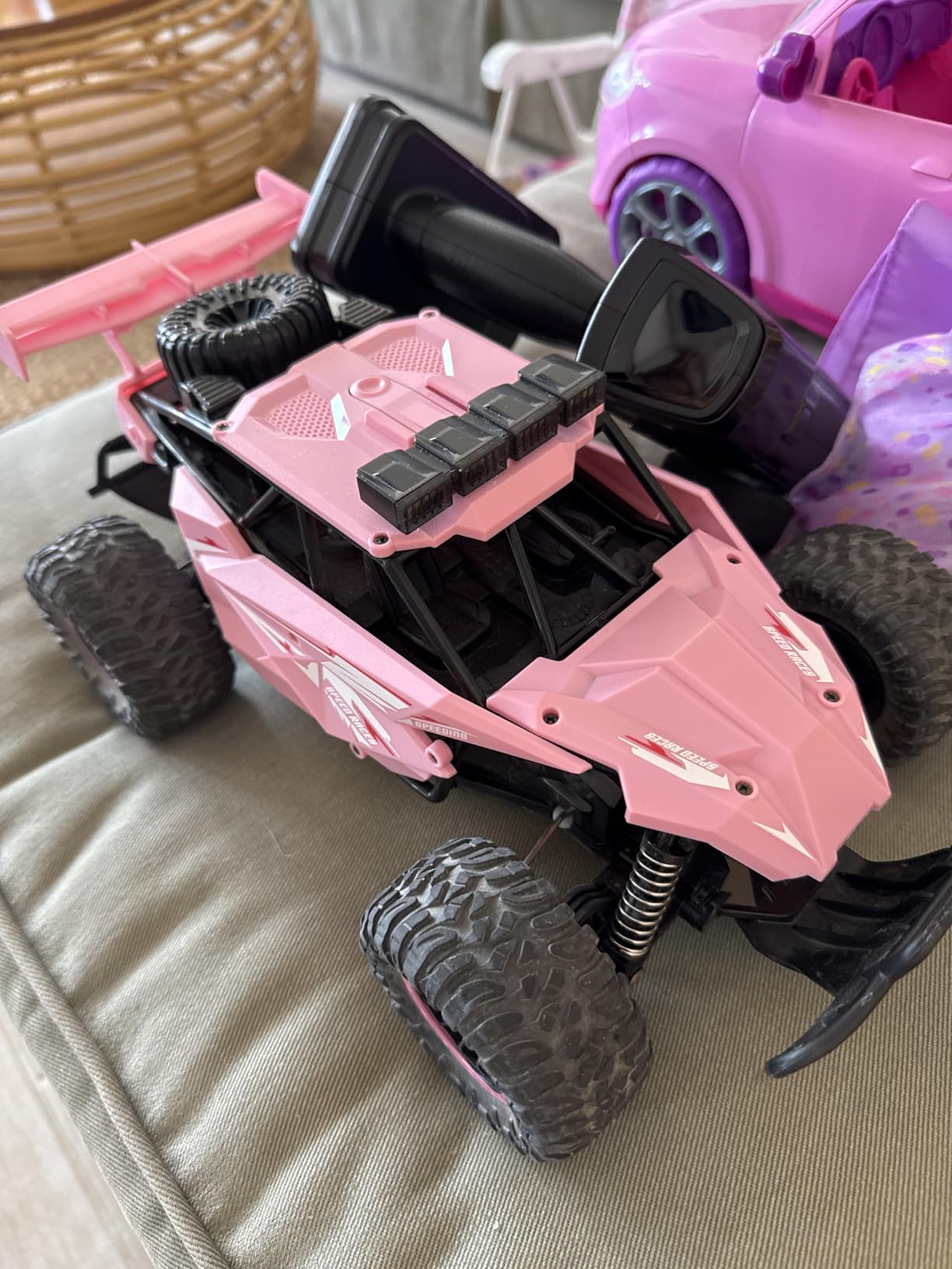 kolegend Remote Control Car 2.4GZh High Speed 25km/h RC Monster Trucks 50+min with LED Headlight and Rechargeable Battery for Boys Girls Kids customer photo 1