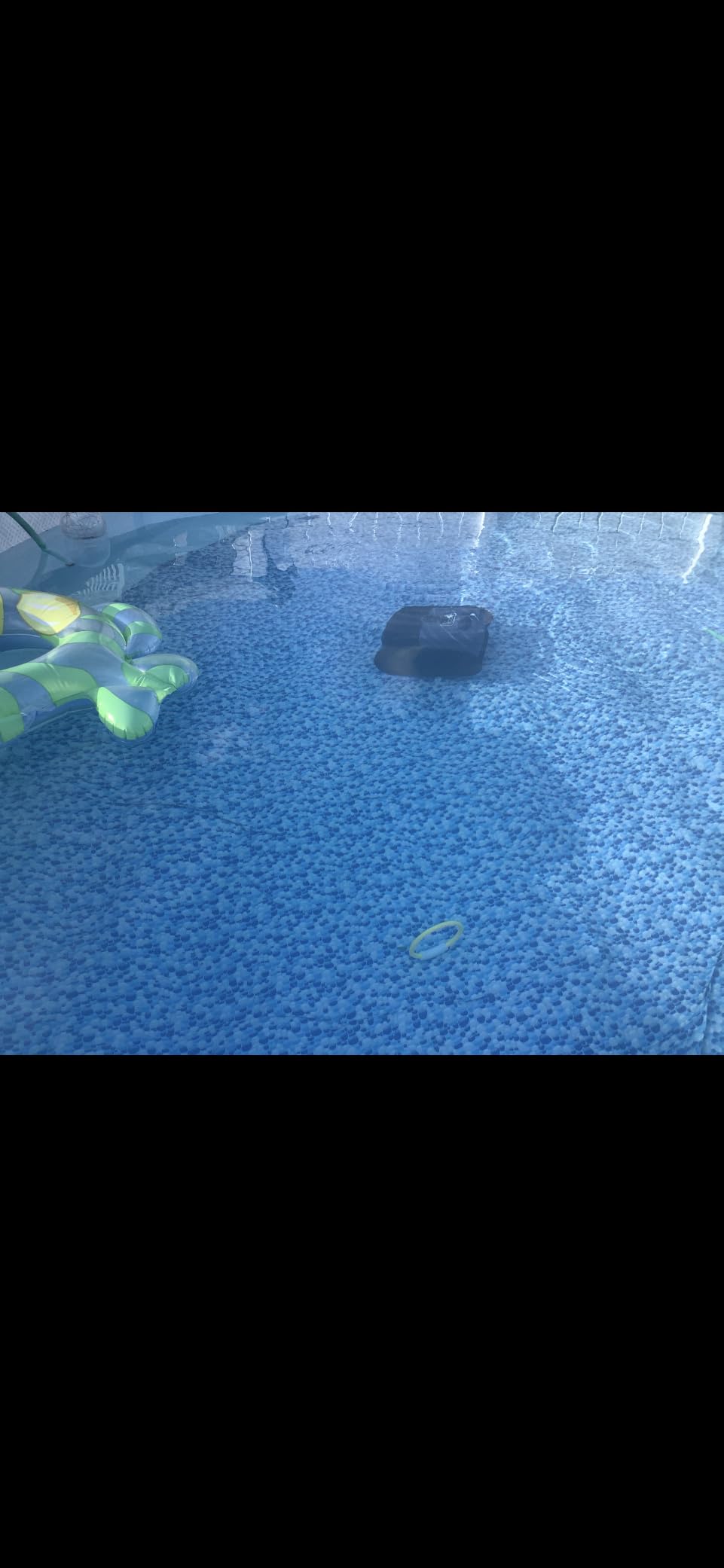 Cordless Robotic Pool Vacuum, Pool Cleaner with Track Drive & Sonar Navigation, 180W Brushless Motor, Wall & Waterline Climbing, 150-Min Runtime, for Inground & Above-Ground Pools up to 2150 Sq. Ft. customer photo 1