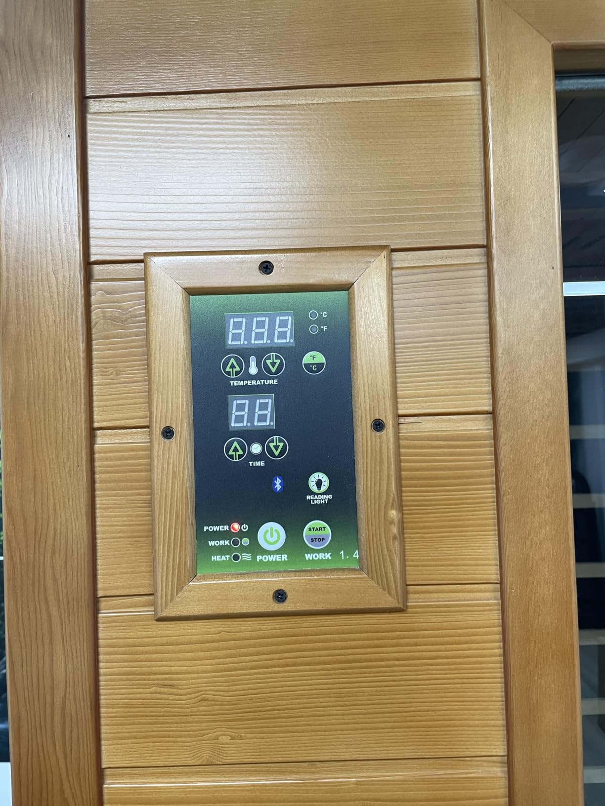 DYNAMIC SAUNAS Elite 1-Person Infrared Sauna with Red Light Therapy customer photo 2