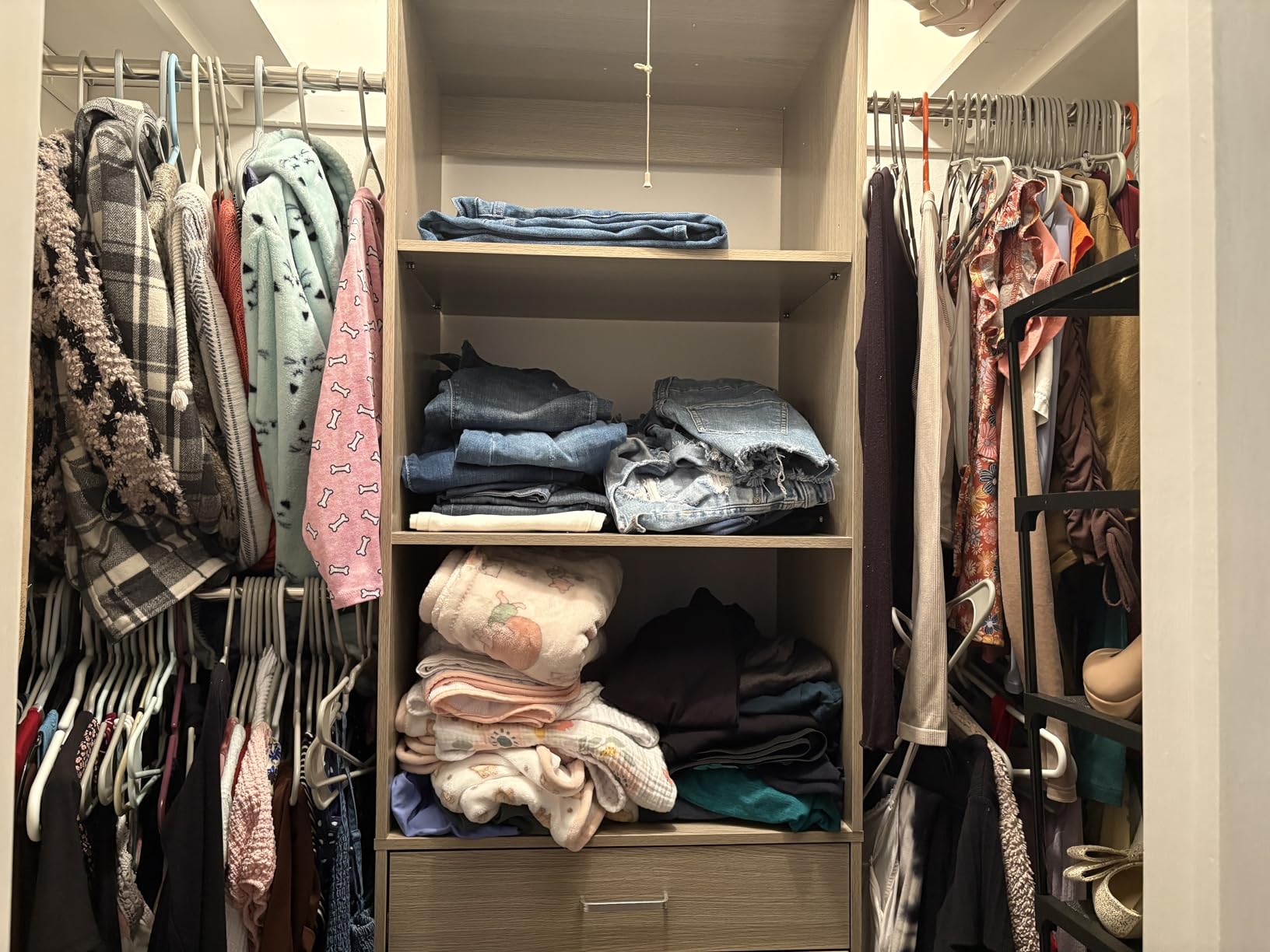 Besiost Closet System, 4-8 FT Closet Organizer Tower with 2 Wooden Drawers and Shelves, Can Fit 60 to 96 inch Walk-in Closet System with 5 Hanging Rods, Built-in, White customer photo 1