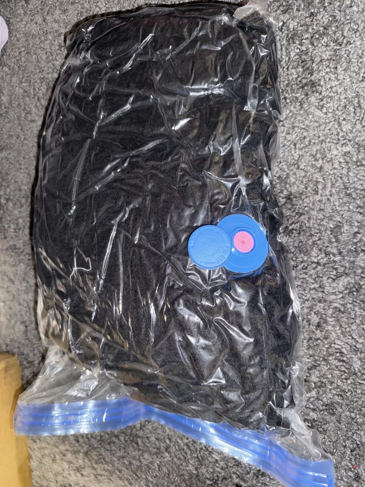 12 Jumbo Vacuum Storage Bags for Bedding, Vacuum Seal Bags for Clothing customer photo 1