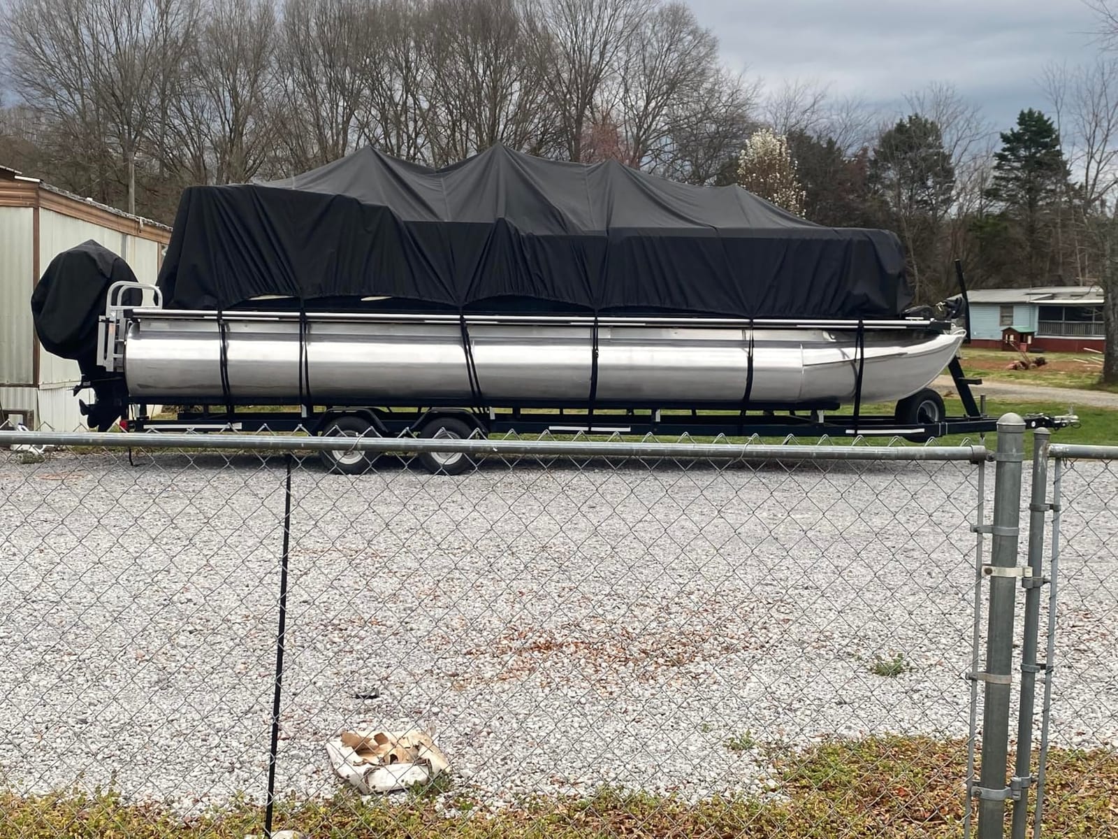 Pontoon Boat Cover 22-24 ft, 1200D Heavy Duty Waterproof Trailerable Cover for Pontoon Boats Up to 8.5 ft Beam, 16 Straps, Elastic Hem &Outboard Motor Cover, Gray customer photo 1
