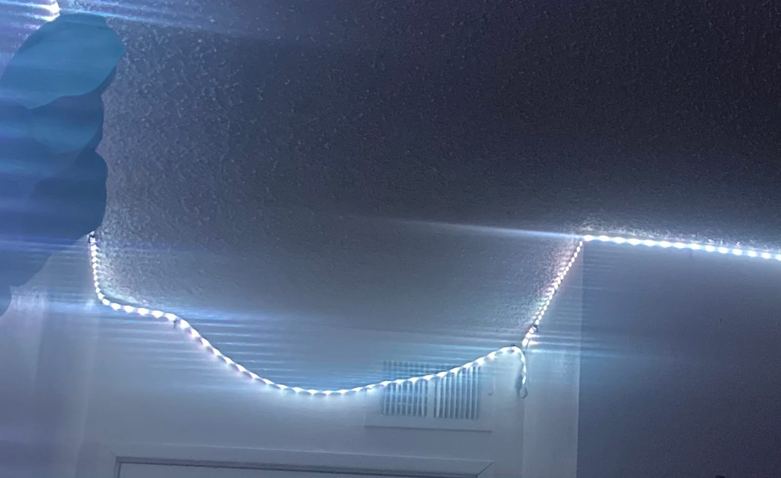 200Ft Permanent Outdoor Lights for House Waterproof, IP67 LED Eave Lights with App/Remote Control, Outdoor Permanent led Lighting for House Roof Decor,Christmas,Party,All Holiday and Daily customer photo 2