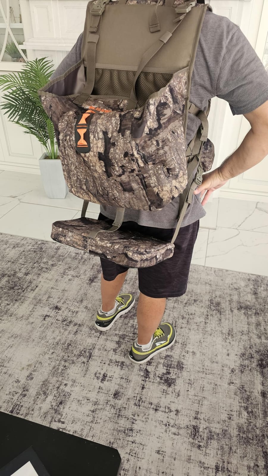 Turkey Hunting Vest backpack with Seat Turkey Vest with Game Pouch for Men customer photo 1