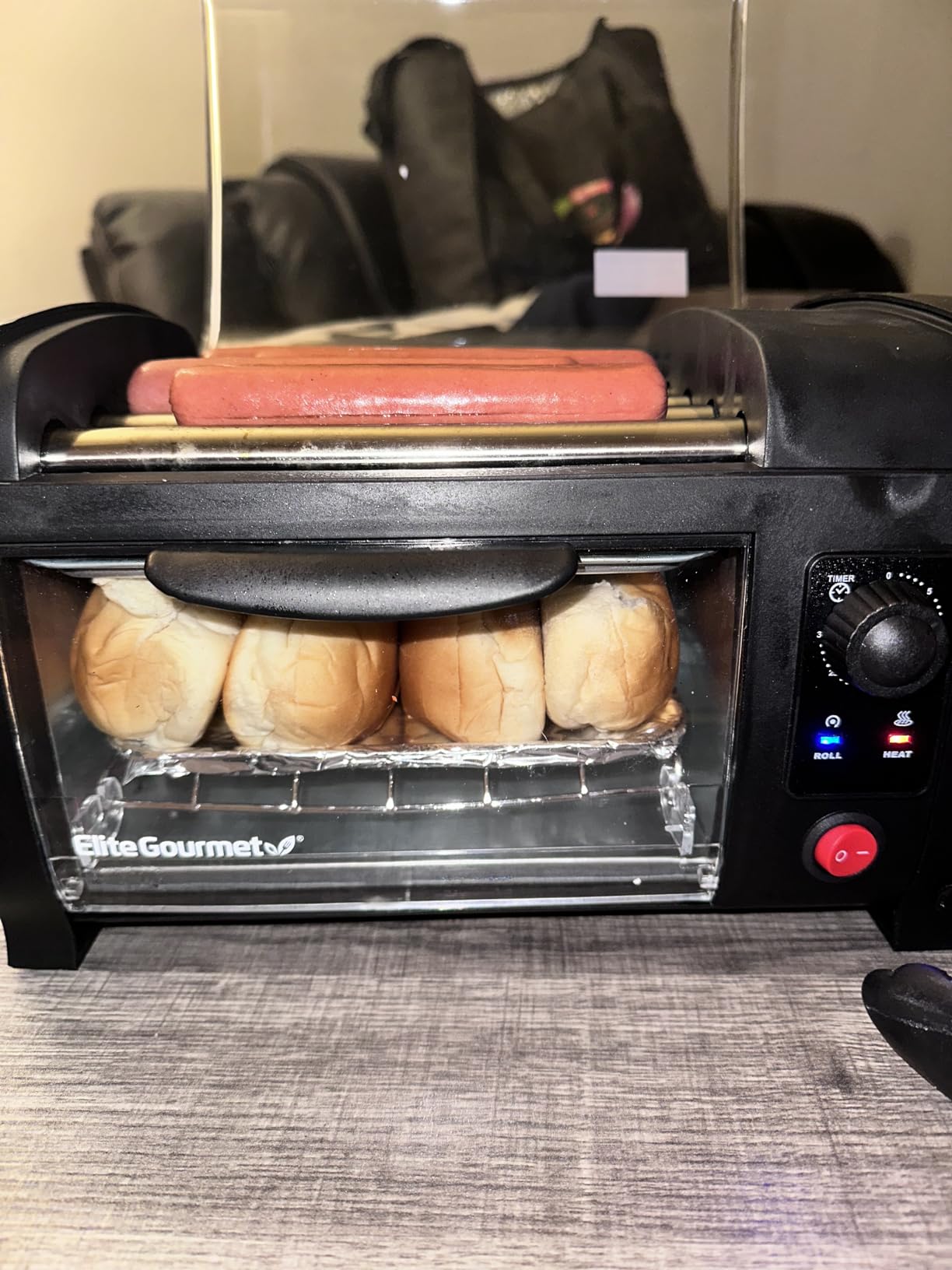 Elite Gourmet 8-Hot Dog Roller/Toaster Oven, 5 Rollers, Auto Shut-Off, Red customer photo 2