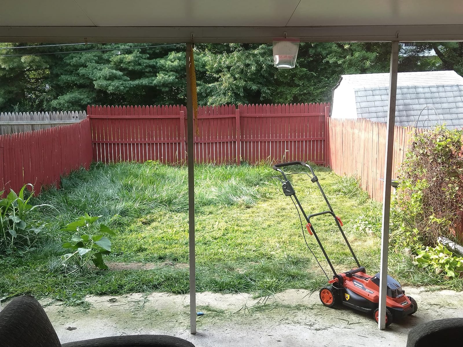 MAXLANDER 21-Inch Push Lawn Sweeper, Manual Yard Leaf Sweeper with Adjustable Height and 3.5 Cu. Ft. Large Hopper, Walk-Behind Grass & Leaf Collector for Lawn, Yard and Garden Debris customer photo 1