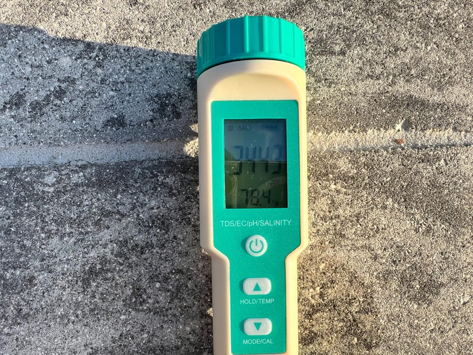 Pool Salt Tester - Multifunctional 5 in 1 Salinity, PH, TDS, EC, and Temperature Meter, Pool Salinity Testing Kit, Digital Salinity Tester for Swimming Pool,Saltwater, Sea Water, Aquarium customer photo 2