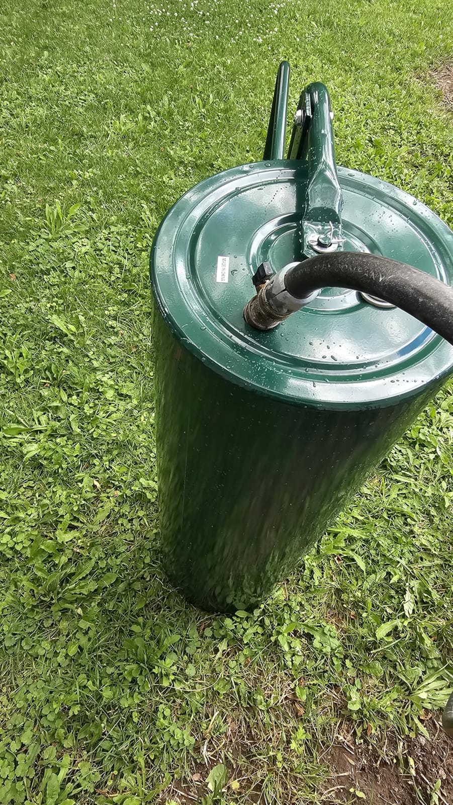 Goplus Lawn Roller, 16 Gallon Water/Sand Filled Garden Drum Roller w/U-Shape Handle, Leak-Proof Inlet, Heavy-Duty Manual Push Tow Behind Sod Roller for Seeding Planting (16 by 20-Inch,Black) customer photo 1