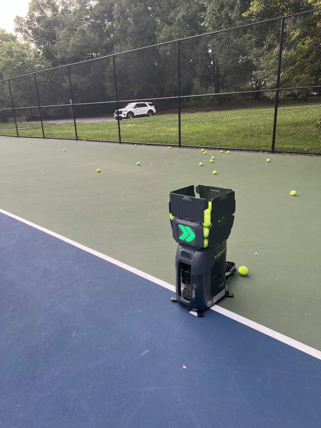 Basic Tennis Ball Machine, 18.7LB Portable Tennis Robot, 4H Runtime & 100+ Ball Capacity, Smart App & Voice Control, Multi-Training Mode, LED Display, 75MPH, Ideal for Beginners & Pro customer photo 2