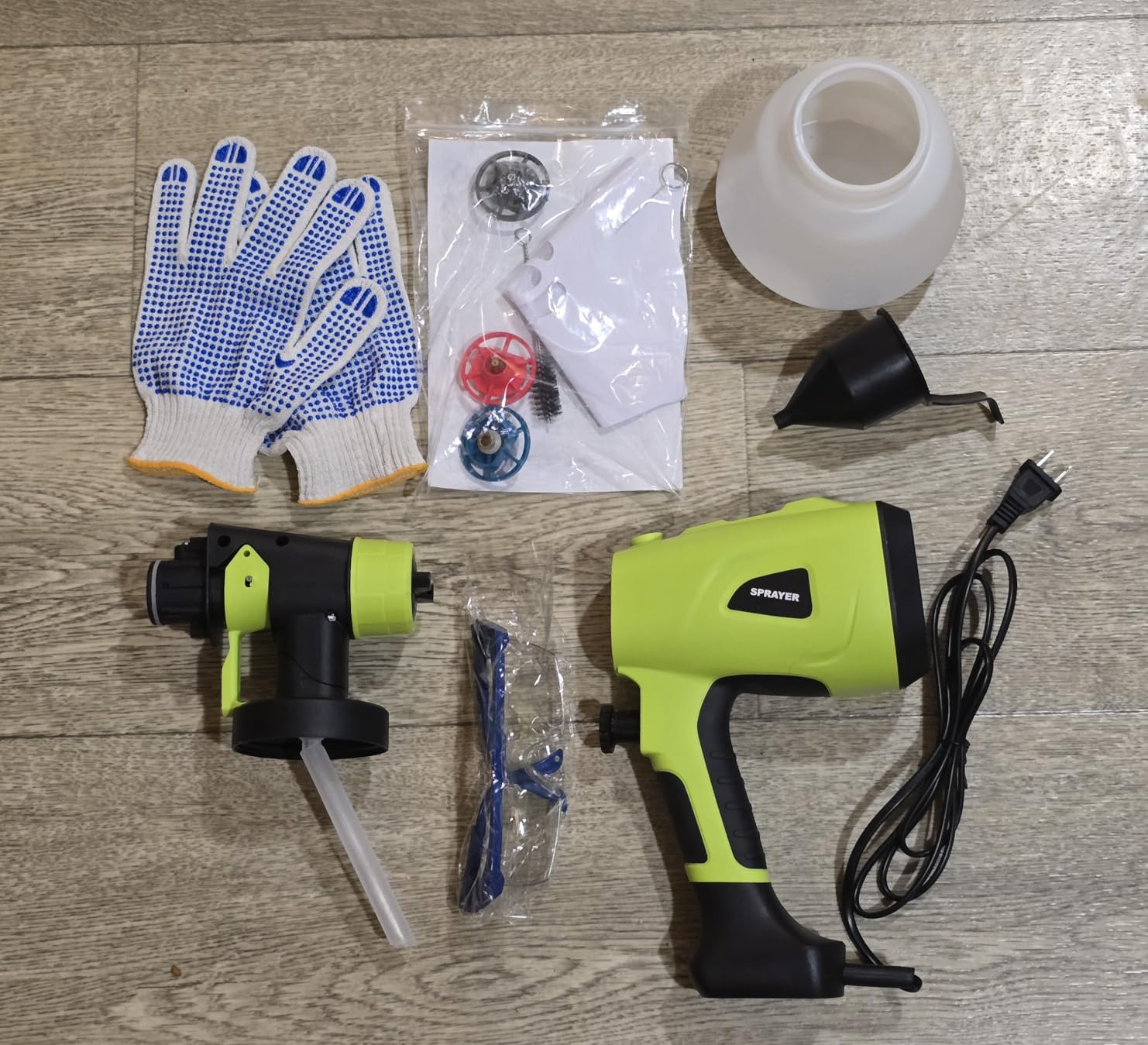 1000W High Power Paint Sprayer - Corded HVLP Paint Gun with 4 Sizes Copper Nozzles, Easy to Clean & Control Power Painter for House Painting, DIY Crafting, Tables & Chairs (Blue) customer photo 2