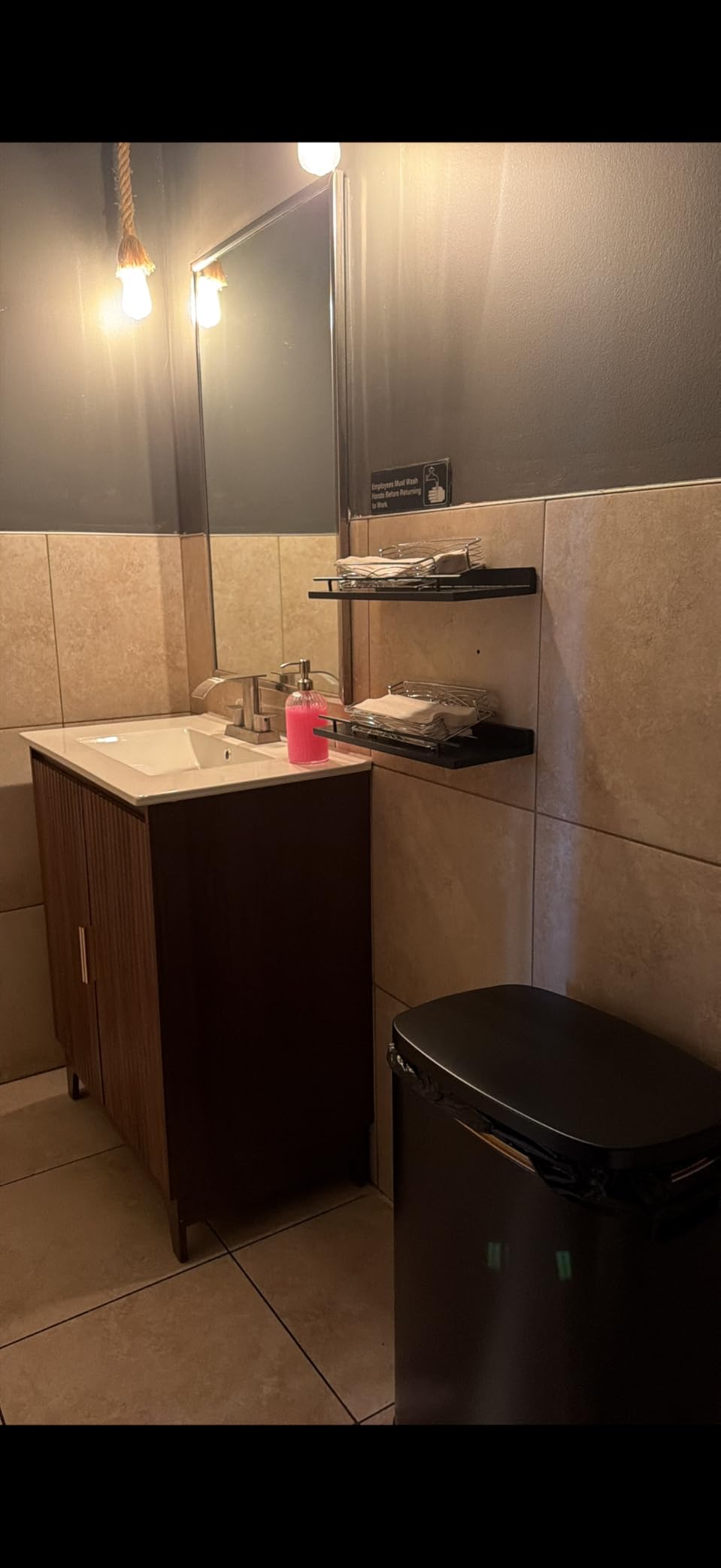 VINGLI 24 Inch Bathroom Vanity with Sink, Washed White Freestanding Farmhouse Vanity Cabinet, Single-Hole Ceramic Basin with Overflow, 2-Door Storage with U-Shaped Shelf customer photo 1