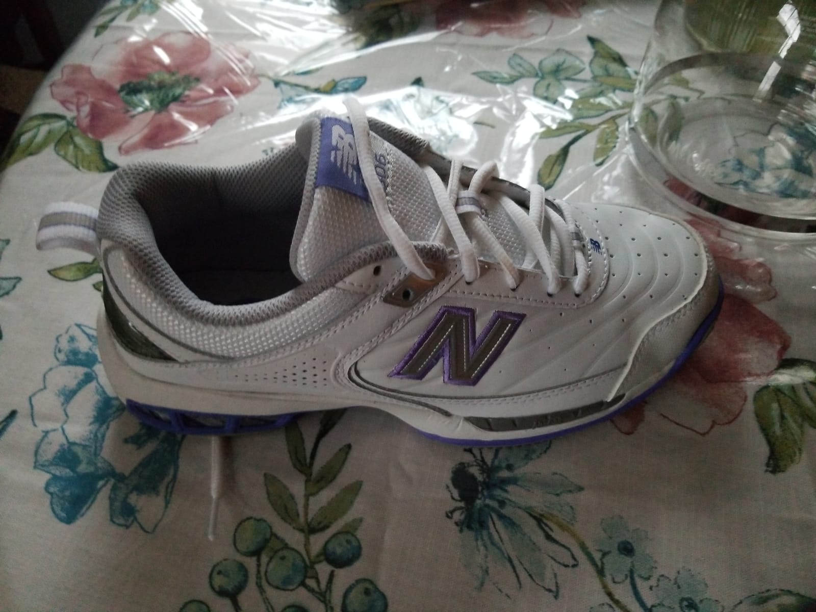 New Balance Womens 806 V1 Tennis customer photo 2